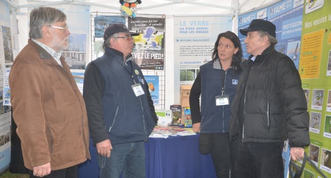 Stand LPO au Refuge de l'Arche - Crédit photo : Michel Pourny