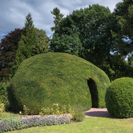  L'If-grotte du jardin des Ifs à Gerberoy, région Hauts-de-France - Crédit photo : Emmanuel Boitier