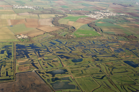 Vue aérienne du marais de Voutron - Crédit photo : ECAV / LPO